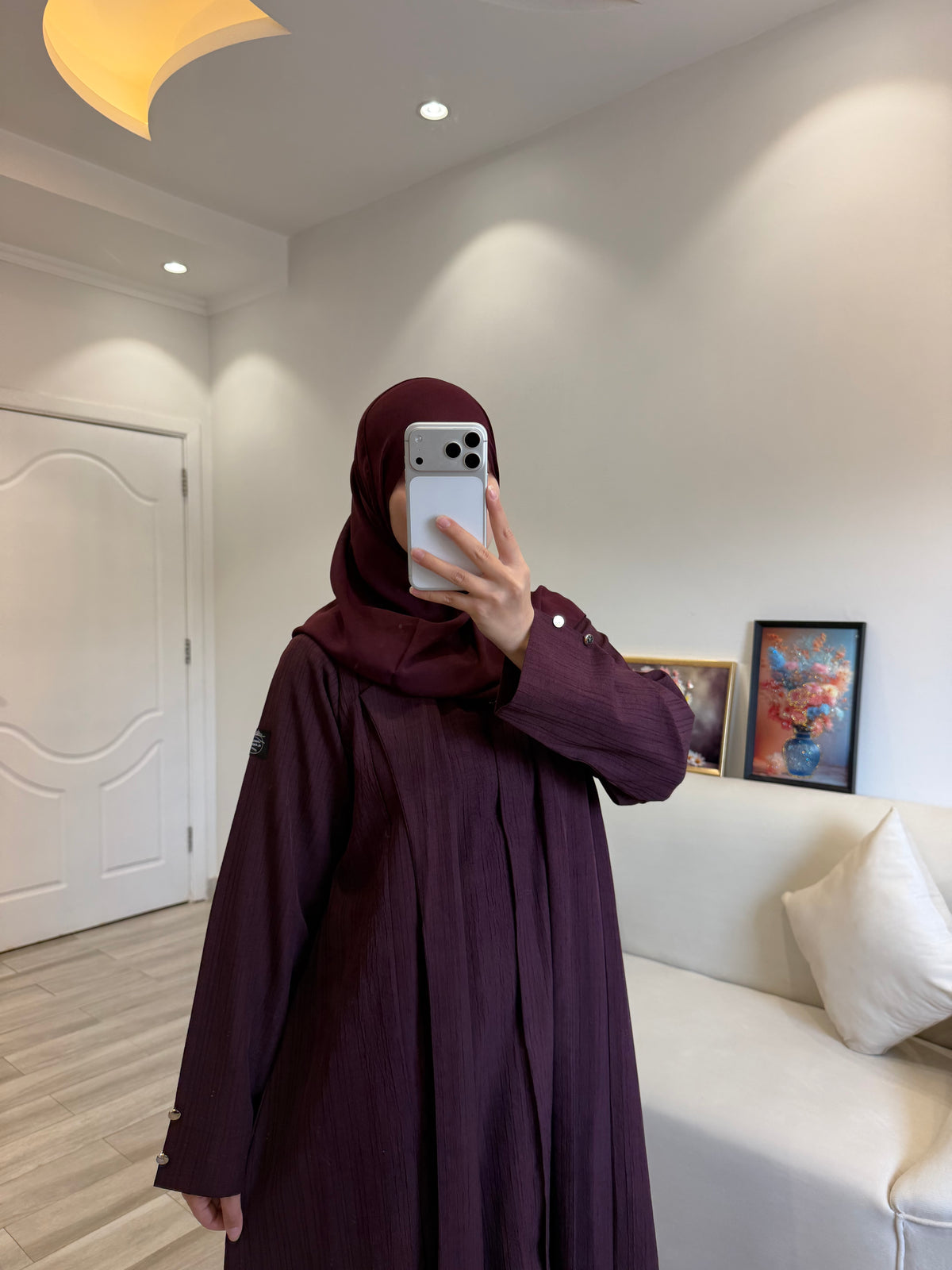 Lujain cerise