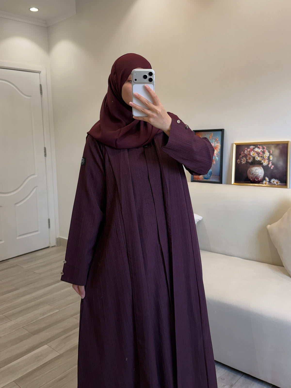 Lujain cerise